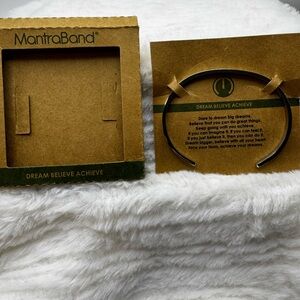 MantraBand Silver Inspirational Bracelet - Unisex - NEW IN BOX